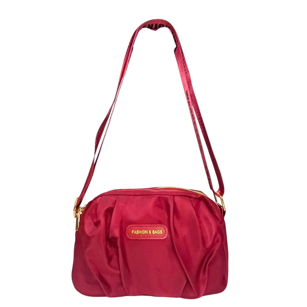 Cartera Baggy Con Correa