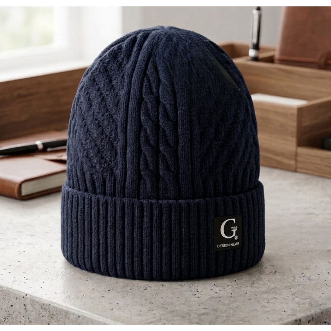 Gorro de Lana Trenzado "G"